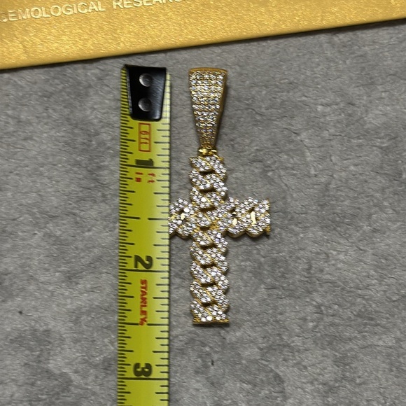 Harlem Bling Moissanite Cross pendant - Picture 8 of 11